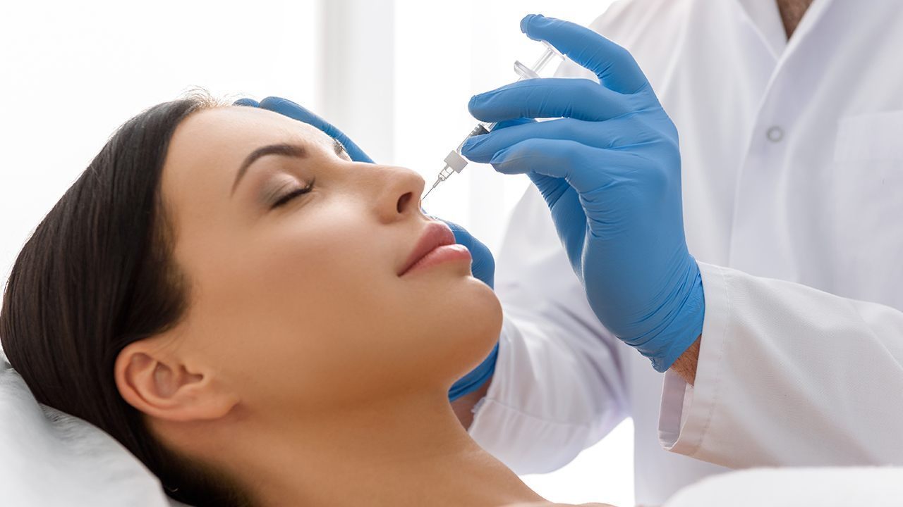 Ameliyatsız burun şekillendirme İzmir Dr. Orhan Demirer