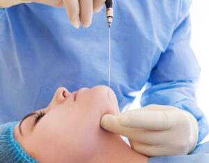 Dermatologist in Izmir – Botox, Fillers & Laser Treatments 5 Endolift treatment for double chin reduction in Izmir